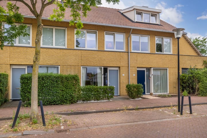 Tussenwoning te koop: van Leeuwenhoekstraat 4, Ede
