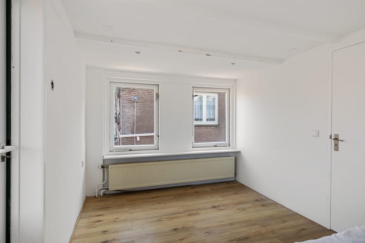 Tussenwoning te koop: Bijlstraat 37, Bussum