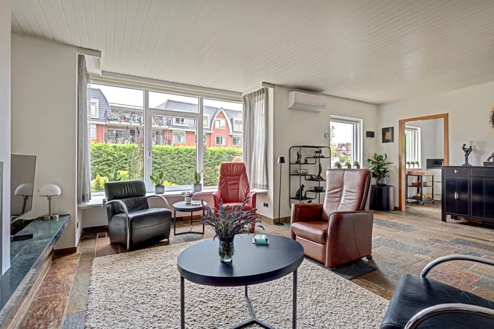 Twee-onder-één-kap te koop: Vriezenveenseweg 4, Almelo