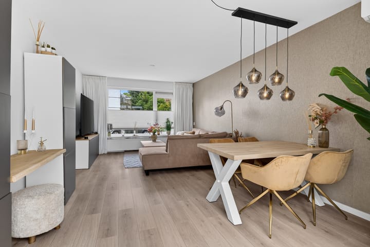 Tussenwoning te koop: W.J. van Ghentstraat 29, Vught