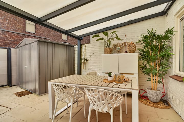 Tussenwoning te koop: W.J. van Ghentstraat 29, Vught