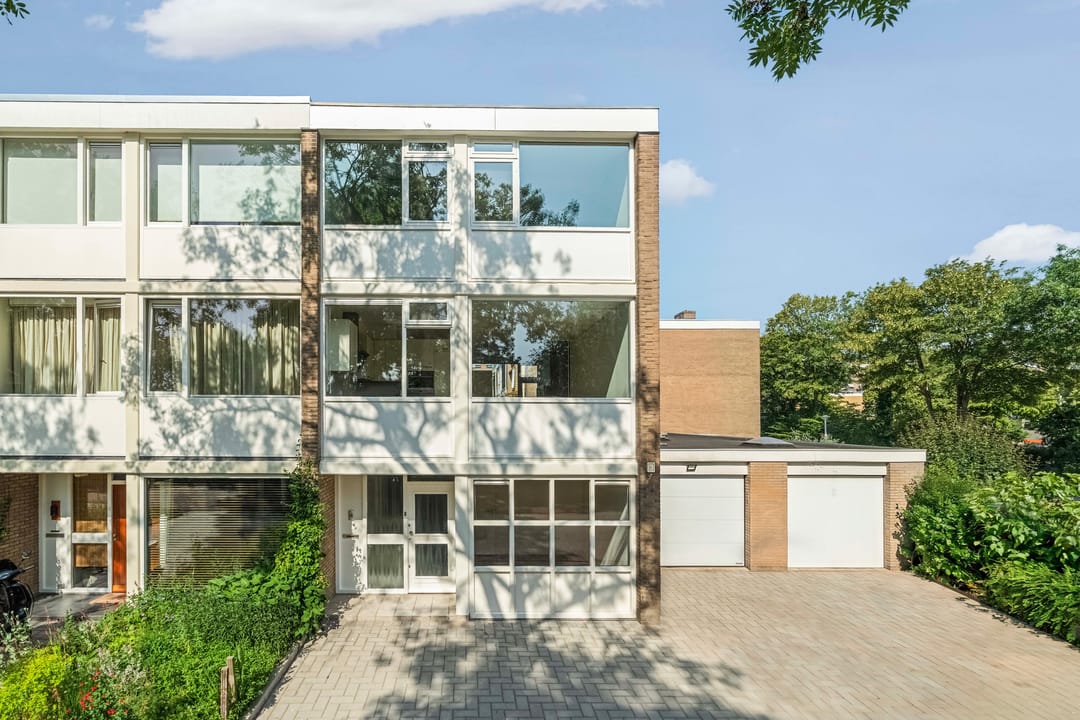 Photo 1 of Van der Boechorststraat 84