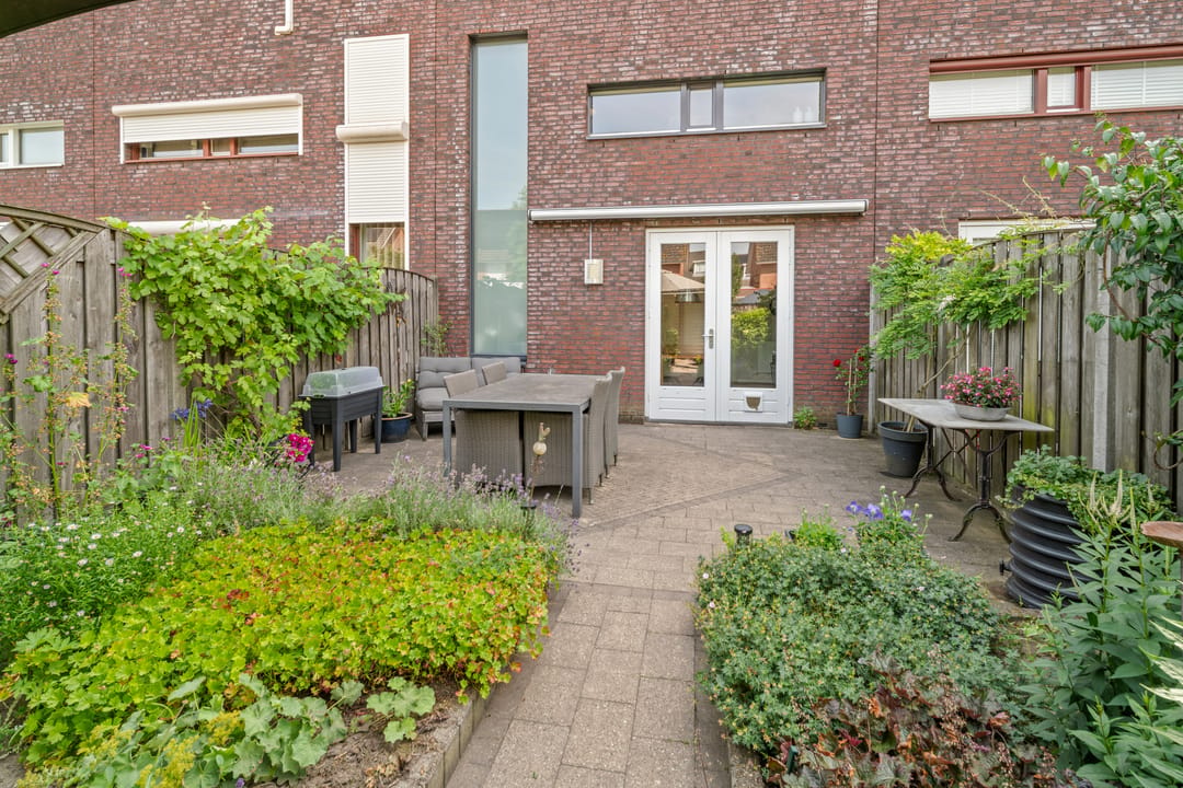 Photo 38 of Teslastraat 151