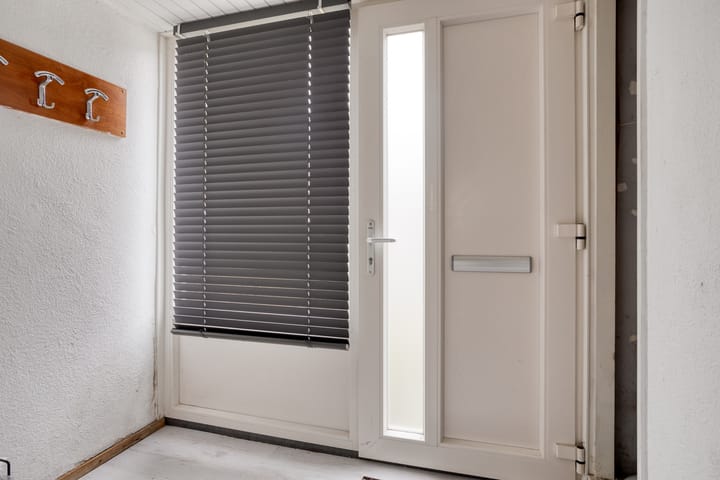 Photo 4 of van der Duyn Van Maasdamstraat 7