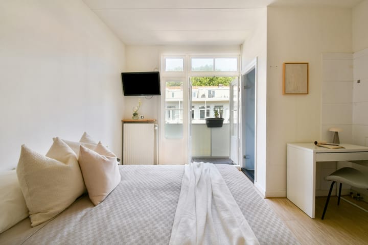 Appartement te koop: Shackletonstraat 24-3, Amsterdam