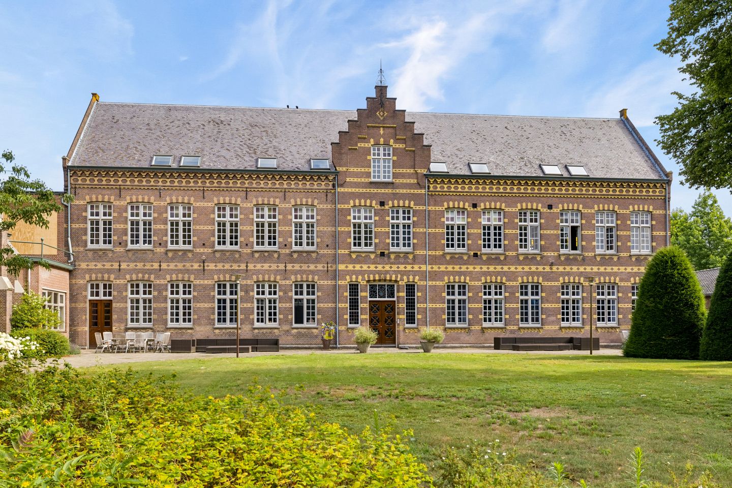 Bekijk foto 1 van Abdijstraat 49-A
