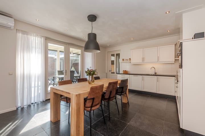 Hoekwoning te koop: Schelling 15, Uden