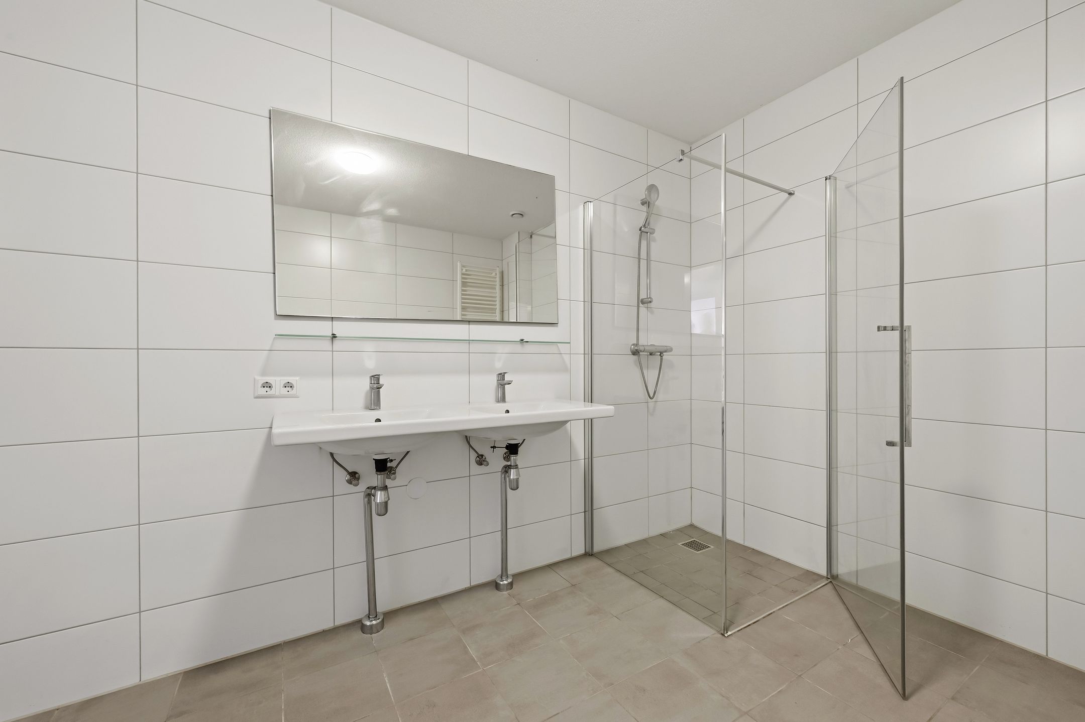 Photo 12 of Koningin Sophiestraat 216