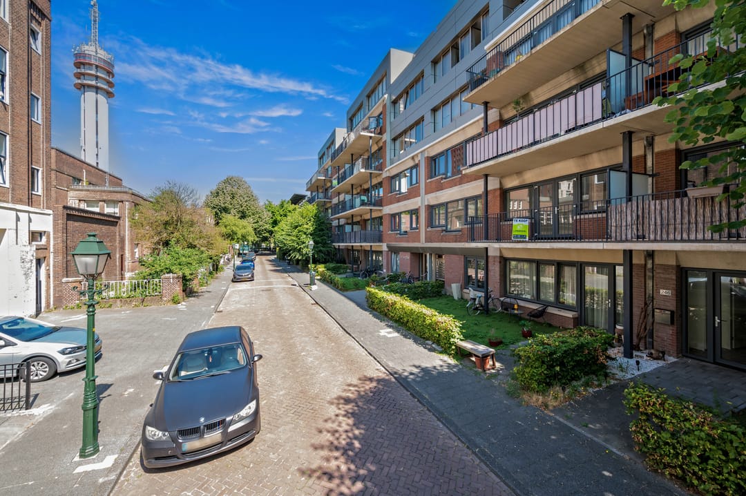 Photo 37 of Koningin Sophiestraat 216