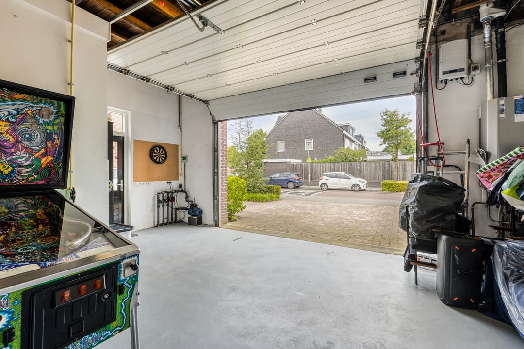 Photo 67 of Min.Charles Ruysstraat 14