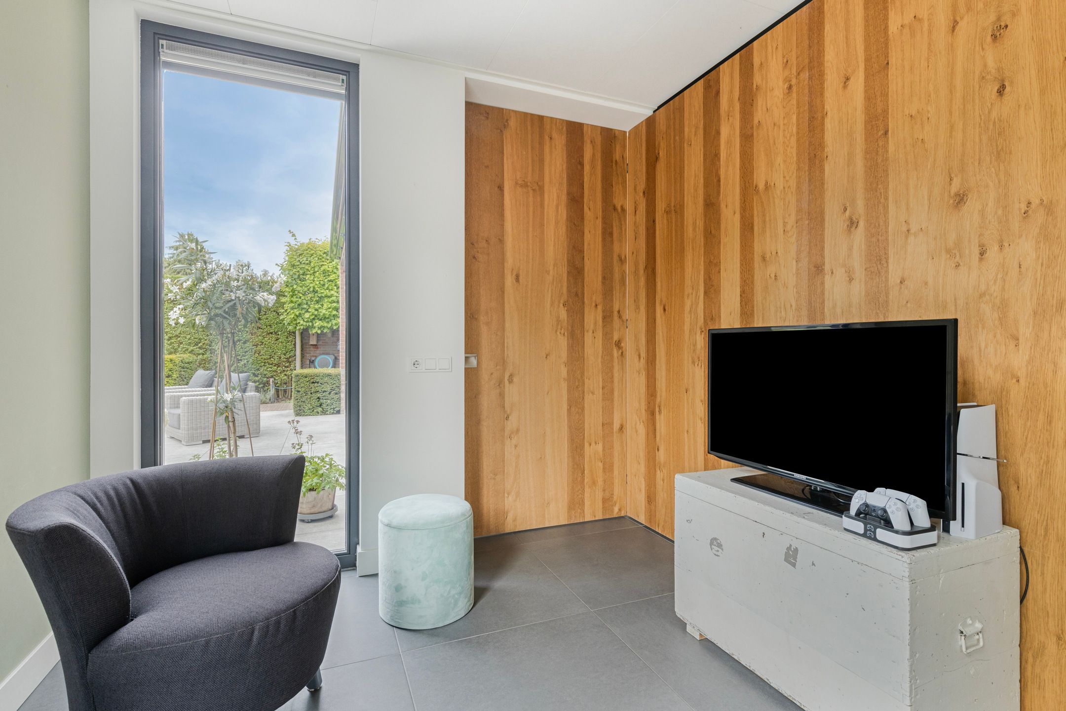 Photo 30 of Min.Charles Ruysstraat 14