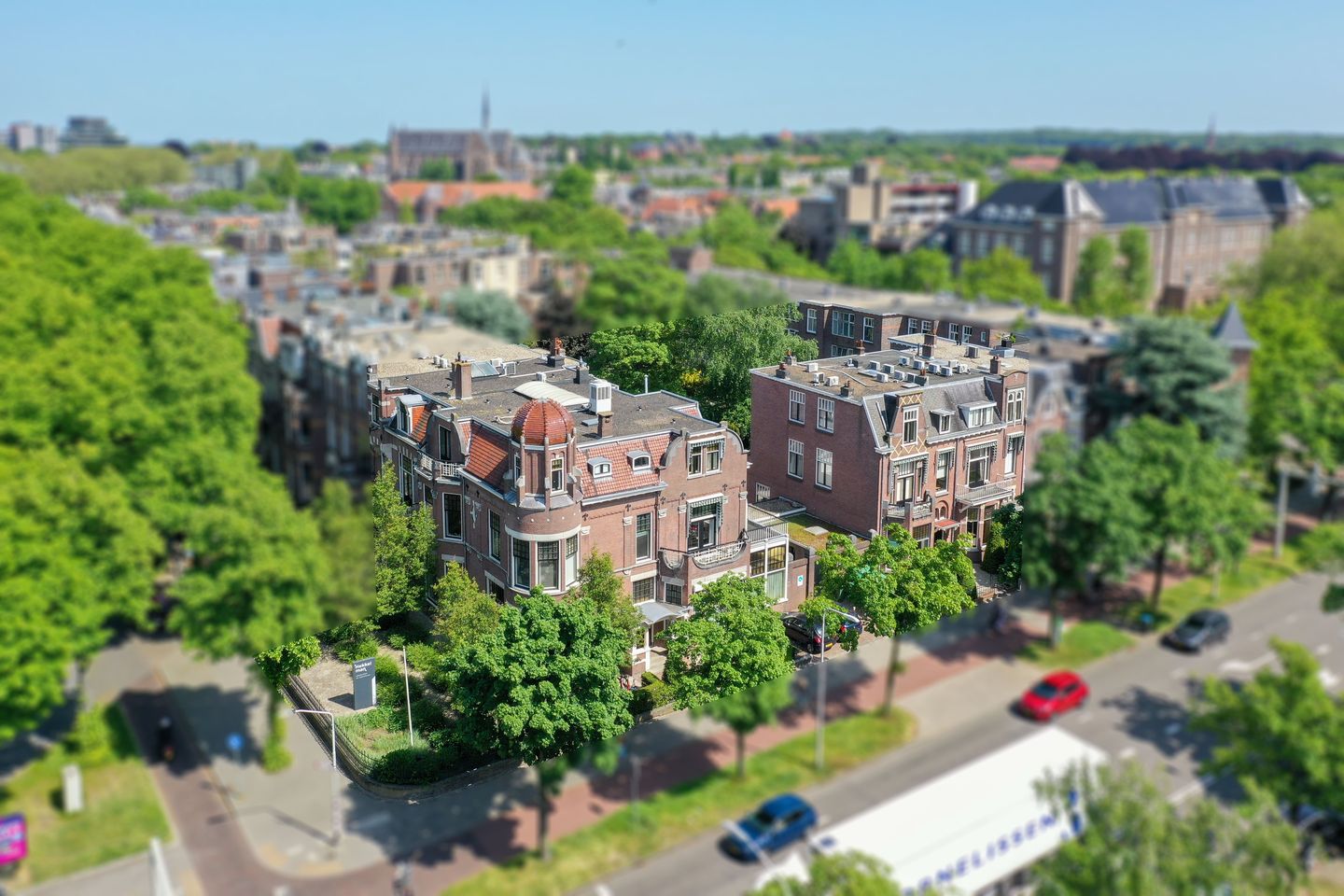 Bekijk foto 1 van Oranjesingel 51