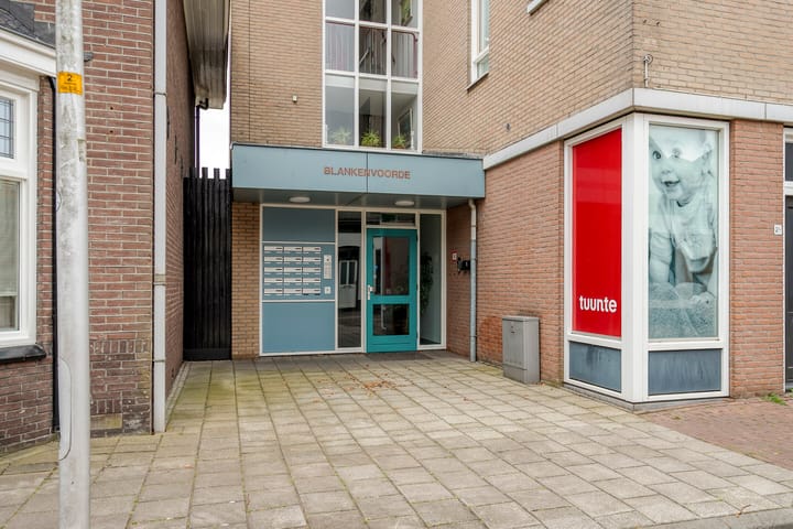 Foto 3 van Spoorstraat 2-13