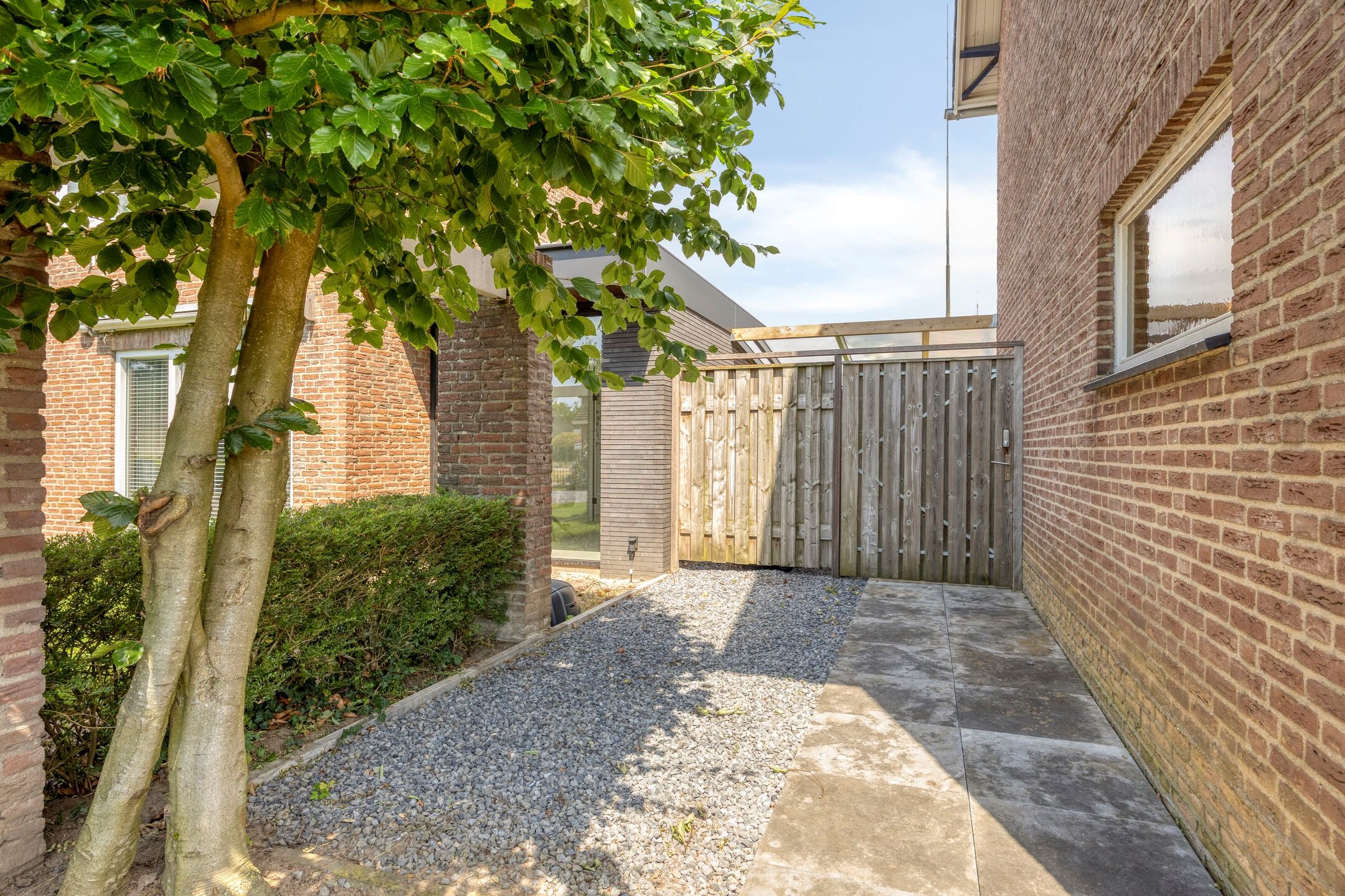 Photo 36 of Paulus Potterstraat 14