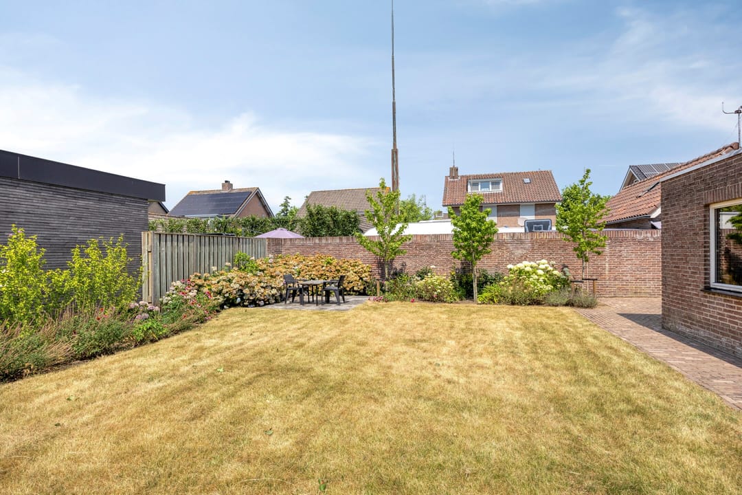 Photo 32 of Paulus Potterstraat 14