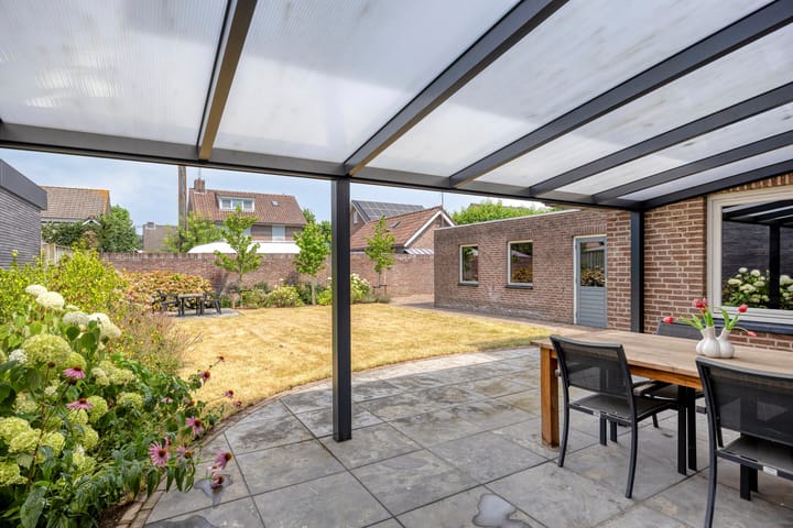 Photo 3 of Paulus Potterstraat 14