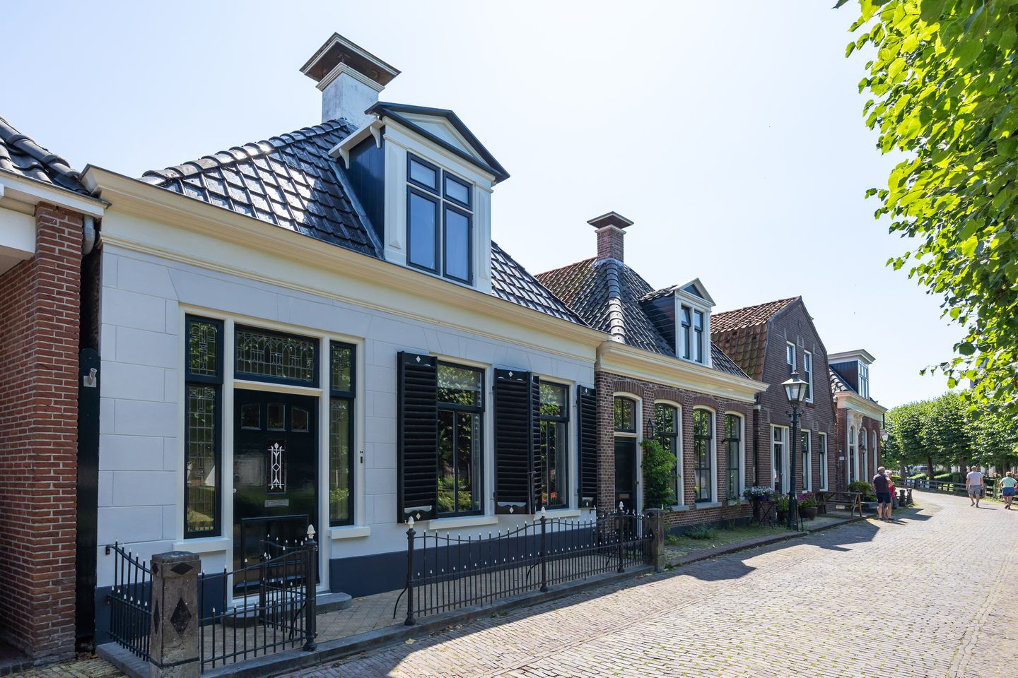 Photo 1 of Galamagracht 36