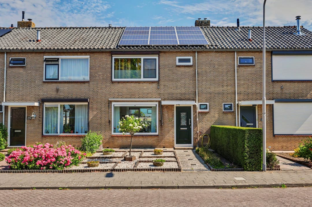 Foto 1 van Hazelaarstraat 27