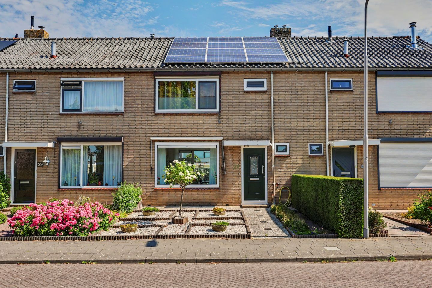 Foto 1 van Hazelaarstraat 27