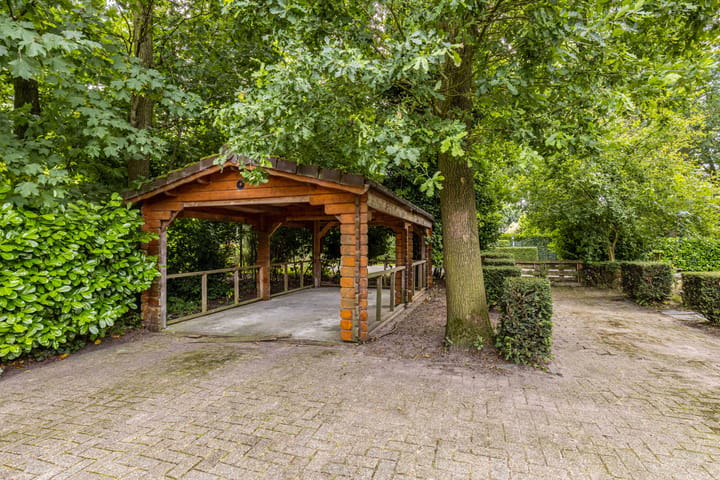 Vrijstaande woning te koop: Eikenlaan 28, Dronten