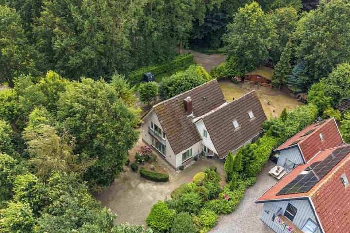 Vrijstaande woning te koop: Eikenlaan 28, Dronten