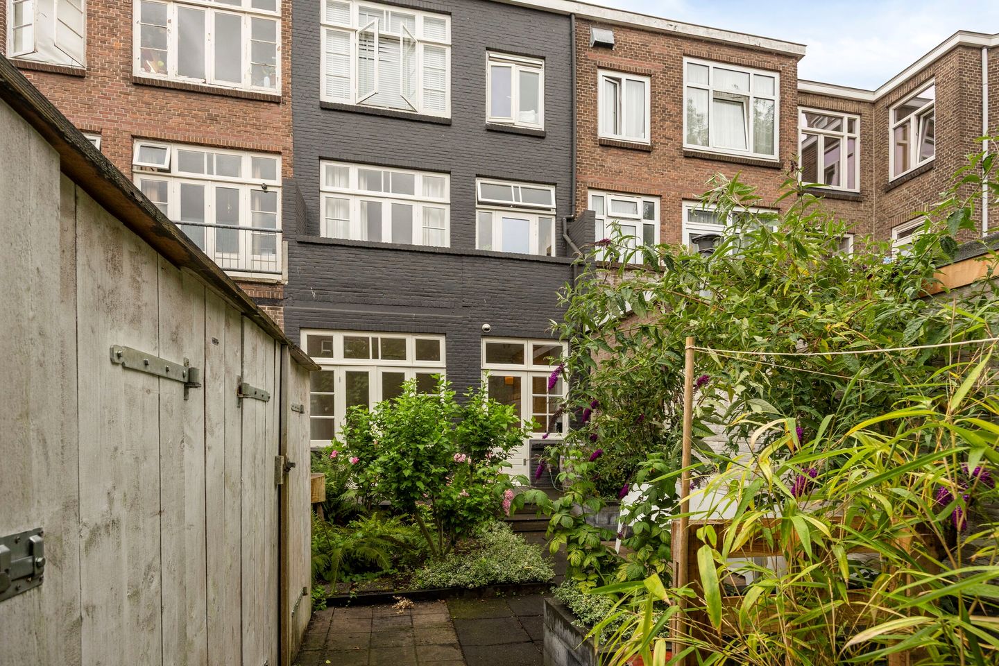 Foto 25 van Laan van Nieuw-Oost-Indië 274