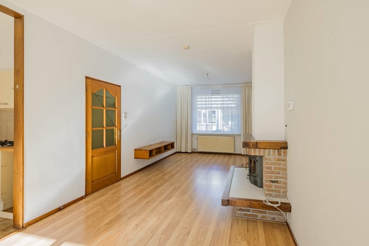 Tussenwoning te koop: Ben Viljoenstraat 58, Haarlem