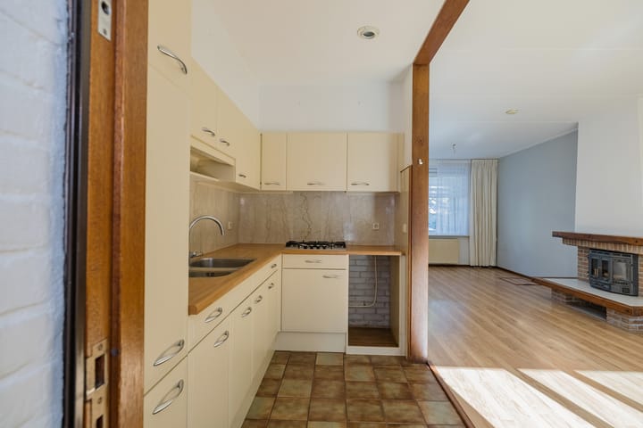 Tussenwoning te koop: Ben Viljoenstraat 58, Haarlem