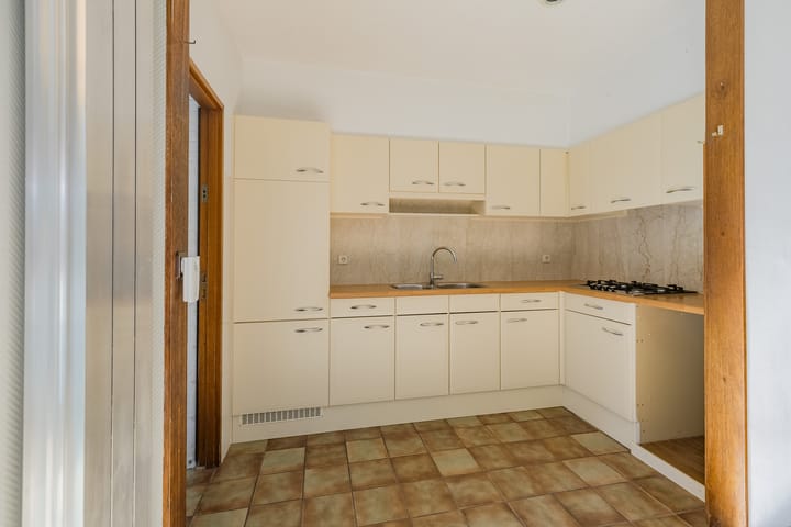 Tussenwoning te koop: Ben Viljoenstraat 58, Haarlem