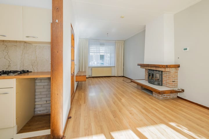 Tussenwoning te koop: Ben Viljoenstraat 58, Haarlem