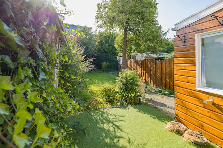 Tussenwoning te koop: Ben Viljoenstraat 58, Haarlem