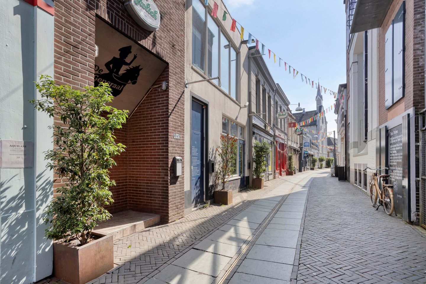 Bekijk foto 2 van Stadsgravenstraat 41