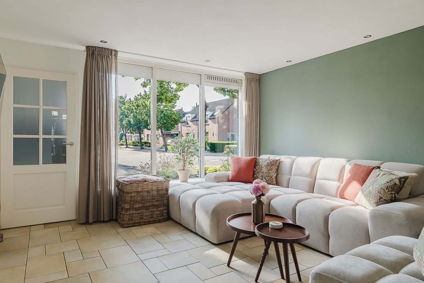 Photo 10 of van Heinsbergstraat 39