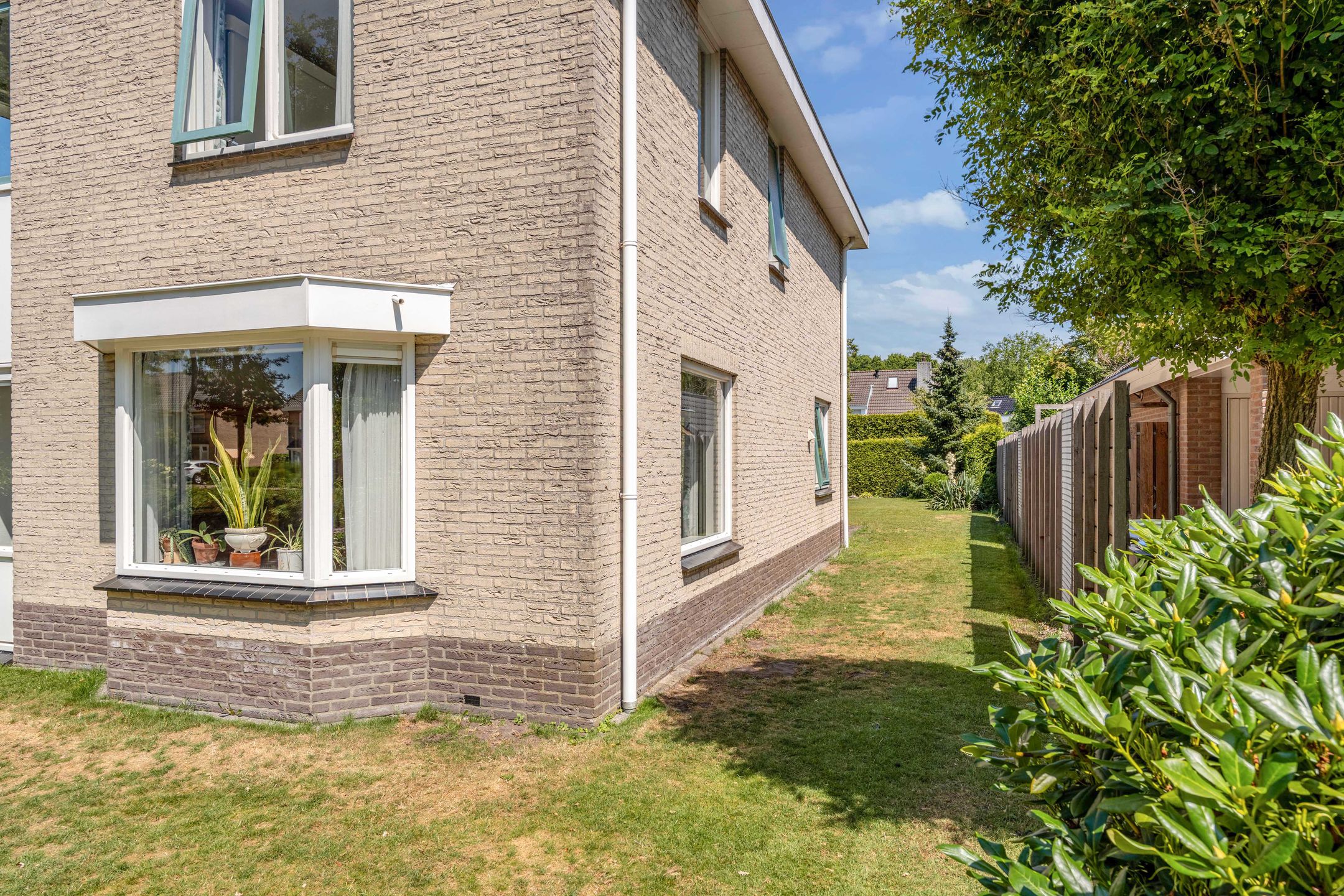 Photo 45 of Burgemeester Falkenaweg 203-A