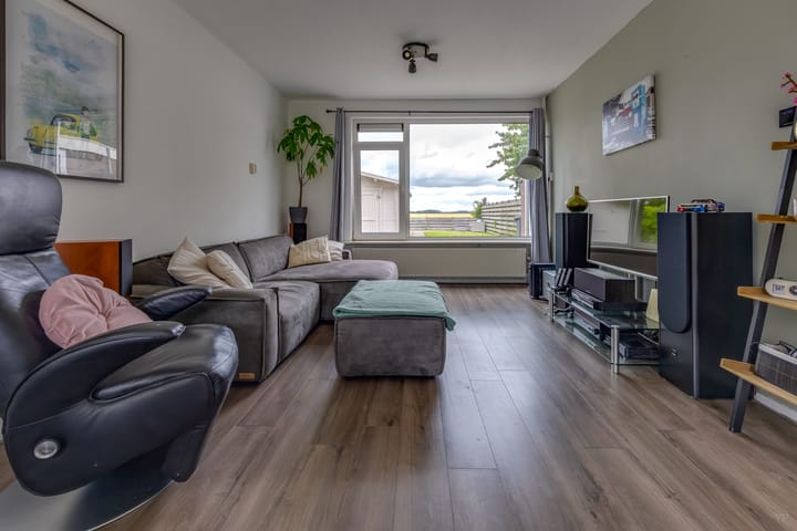 Twee-onder-één-kap te koop: Parkstraat 17, Noordbroek