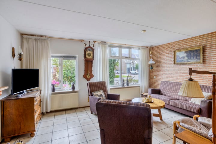 Twee-onder-één-kap te koop: Lisdodde 108, Nieuw-Buinen