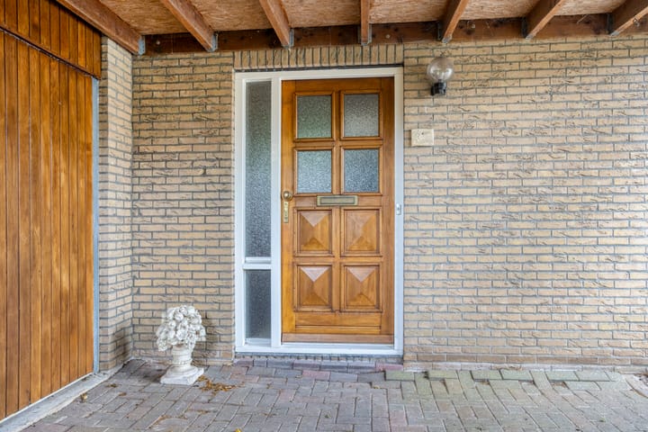 Twee-onder-één-kap te koop: Lisdodde 108, Nieuw-Buinen
