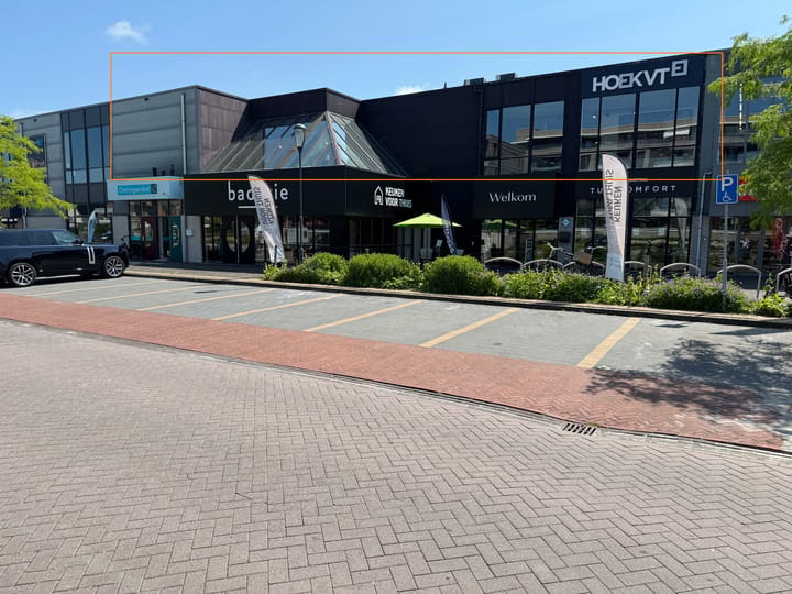 Middenweg 4, Bovenkarspel