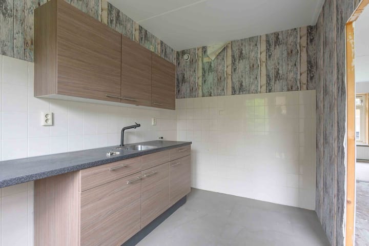 Hoekwoning te koop: Kruisstraat 76, Ens