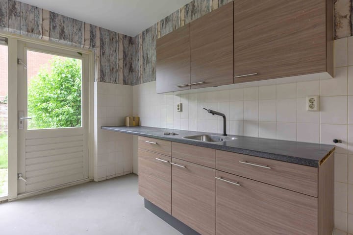 Hoekwoning te koop: Kruisstraat 76, Ens