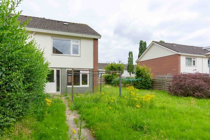 Hoekwoning te koop: Kruisstraat 76, Ens