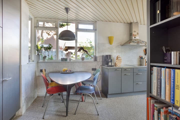 Hoekwoning te koop: Pauwenlaan 122, 'S-Gravenhage