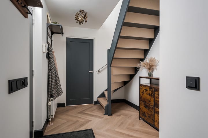 Tussenwoning te koop: Rijnlaan 169, Helmond