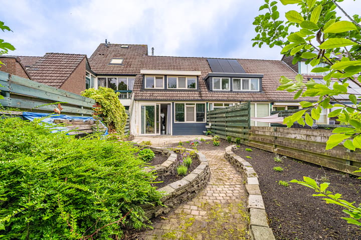 Tussenwoning te koop: Egge 12, Delfzijl