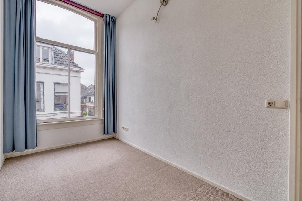 Photo 24 of Mgr. van de Weteringstraat 7-B