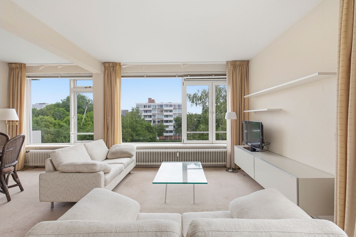 Photo 4 of Van Boshuizenstraat 375
