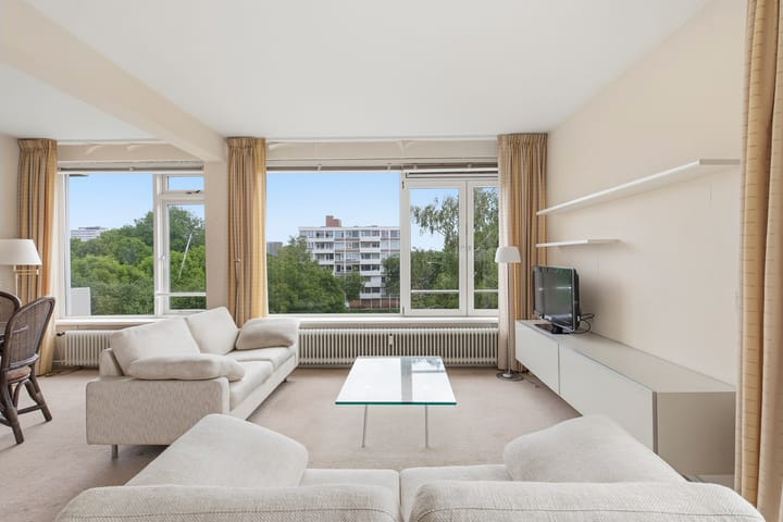 Photo 4 of Van Boshuizenstraat 375