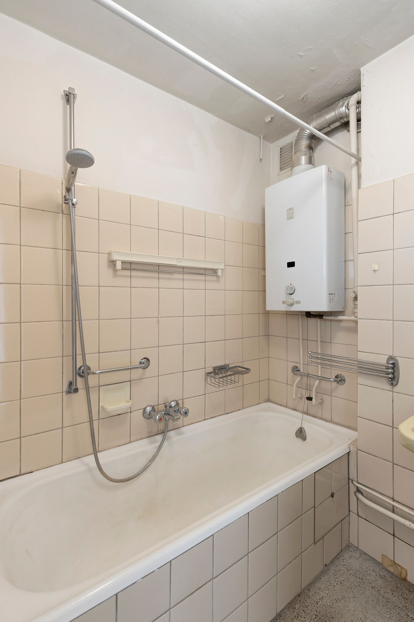 Photo 30 of Van Boshuizenstraat 375