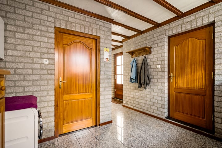 Tussenwoning te koop: Burgemeester thomas wackersstraat 23, Roermond
