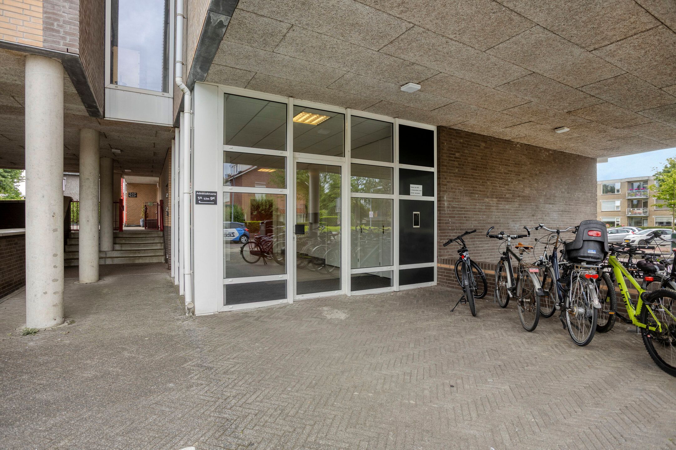 Photo 27 of Willem Barentszweg 13-H